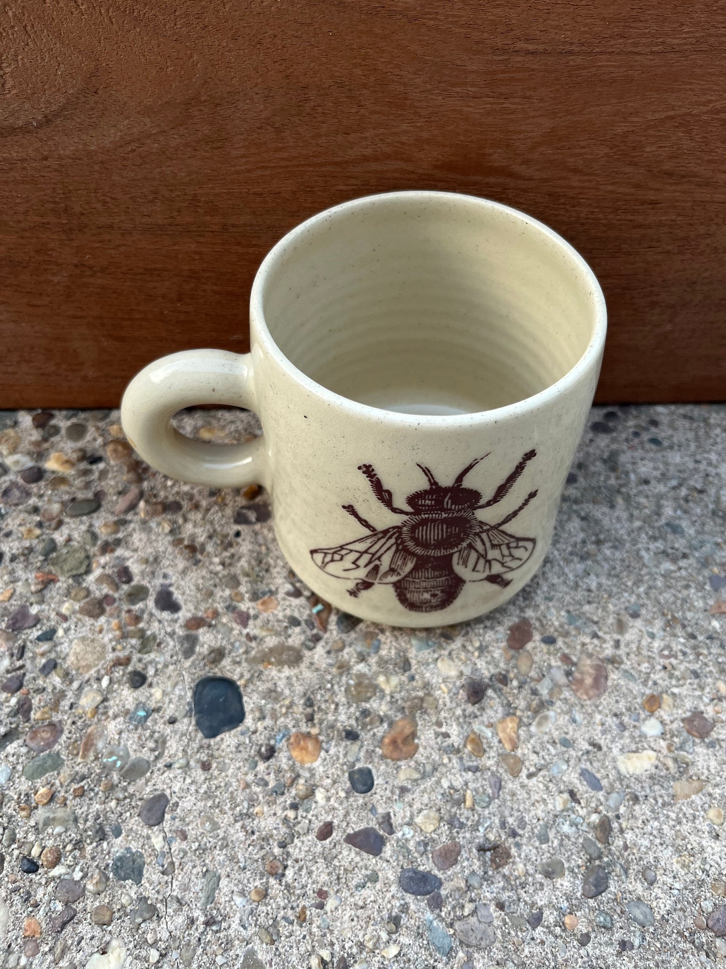 Mid-Century Mug :: Bee